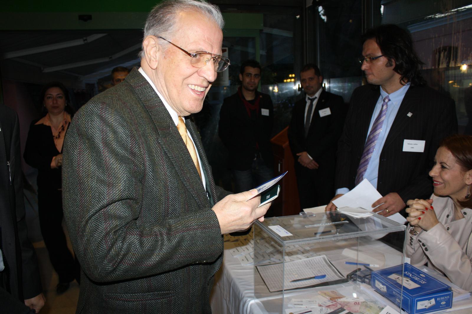 16/04/2011 Geleneksel Mezunlar Yemeği