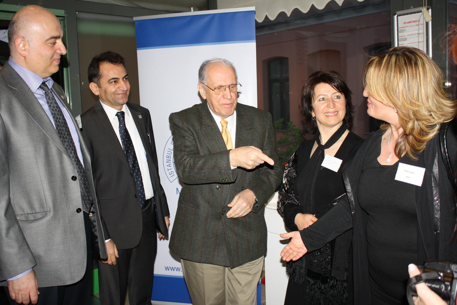 16/04/2011 Geleneksel Mezunlar Yemeği