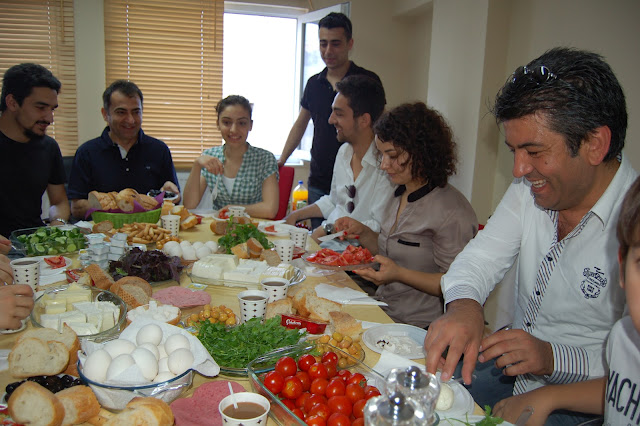 Dereceye giren 2012 mezunları ile kahvaltı