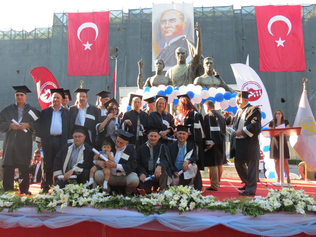 2014 MEZUNİYET TÖRENİ - 1984 mezunlarının sembolik mezuniyetleri