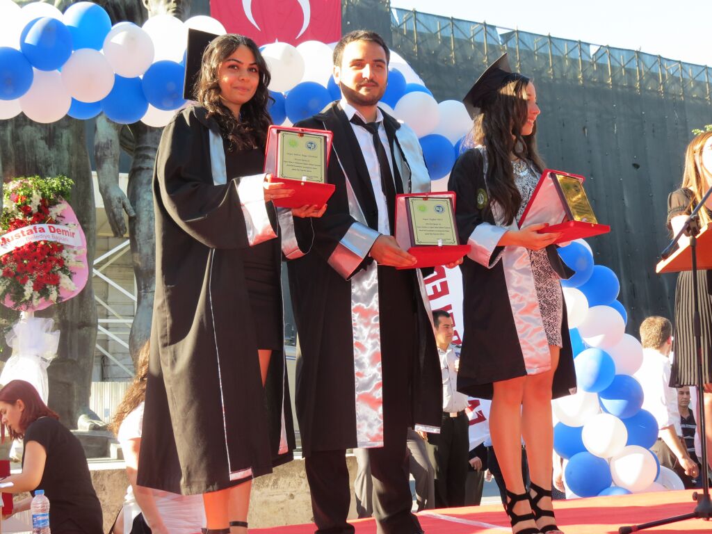 2014 MEZUNİYET TÖRENİ - 1984 mezunlarının sembolik mezuniyetleri