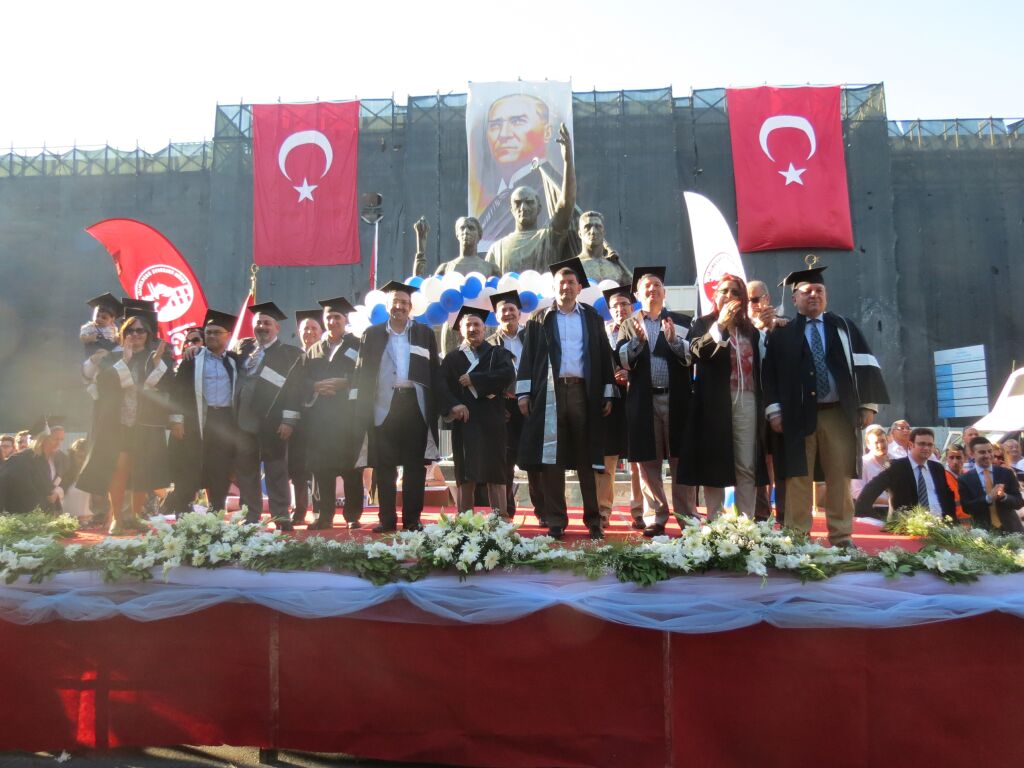 2014 MEZUNİYET TÖRENİ - 1984 mezunlarının sembolik mezuniyetleri