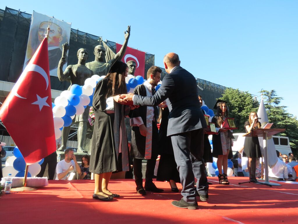 2014 MEZUNİYET TÖRENİ - 1984 mezunlarının sembolik mezuniyetleri