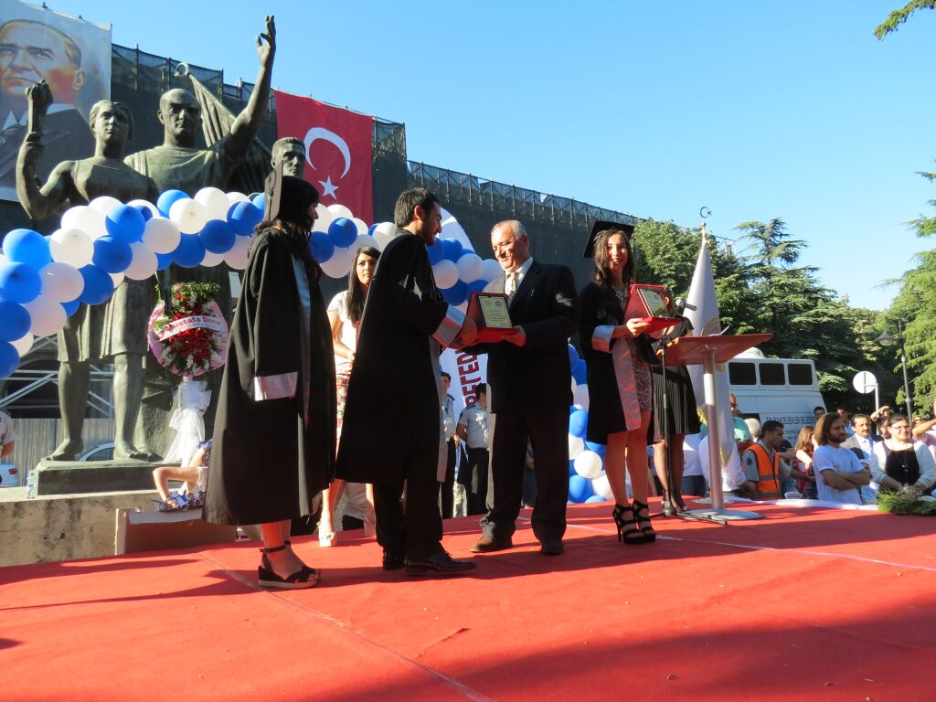 2014 MEZUNİYET TÖRENİ - 1984 mezunlarının sembolik mezuniyetleri