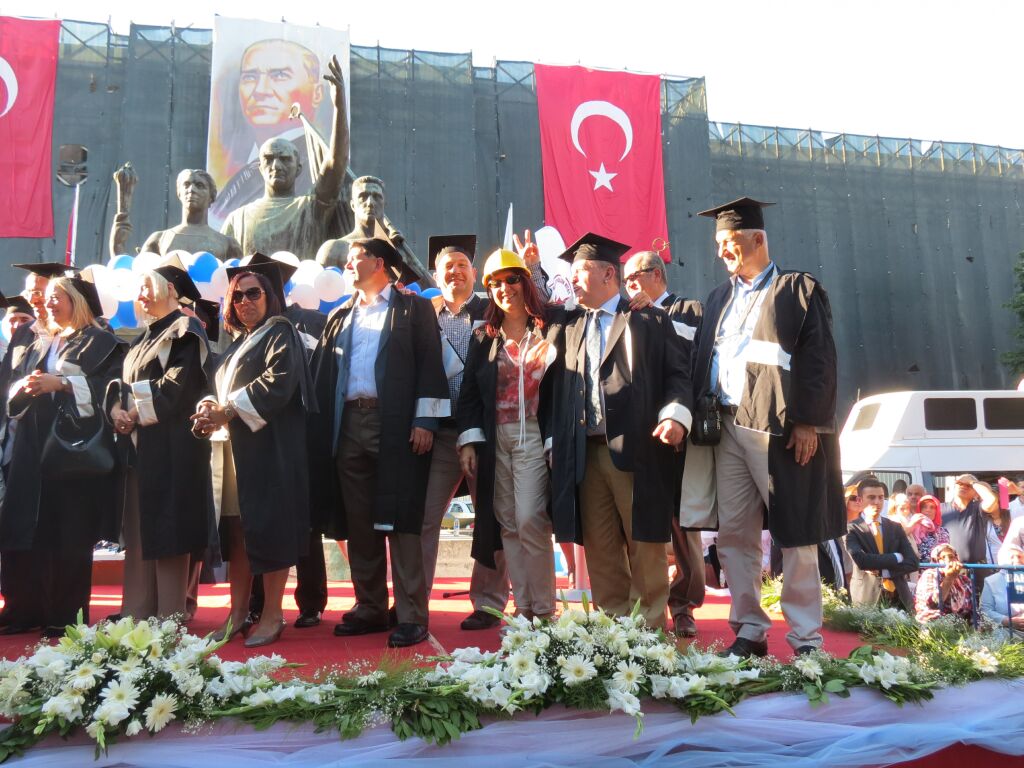 2014 MEZUNİYET TÖRENİ - 1984 mezunlarının sembolik mezuniyetleri